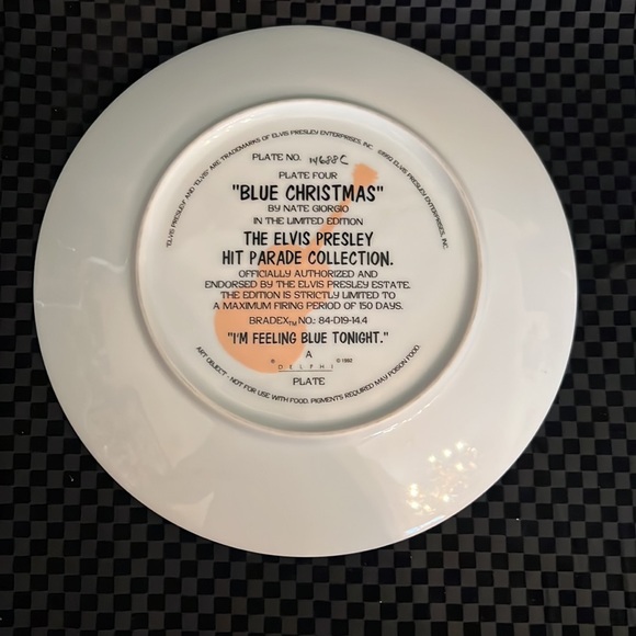 1992 Elvis Presley “Blue Christmas” Plate by Nate Giorgio - Picture 2 of 2